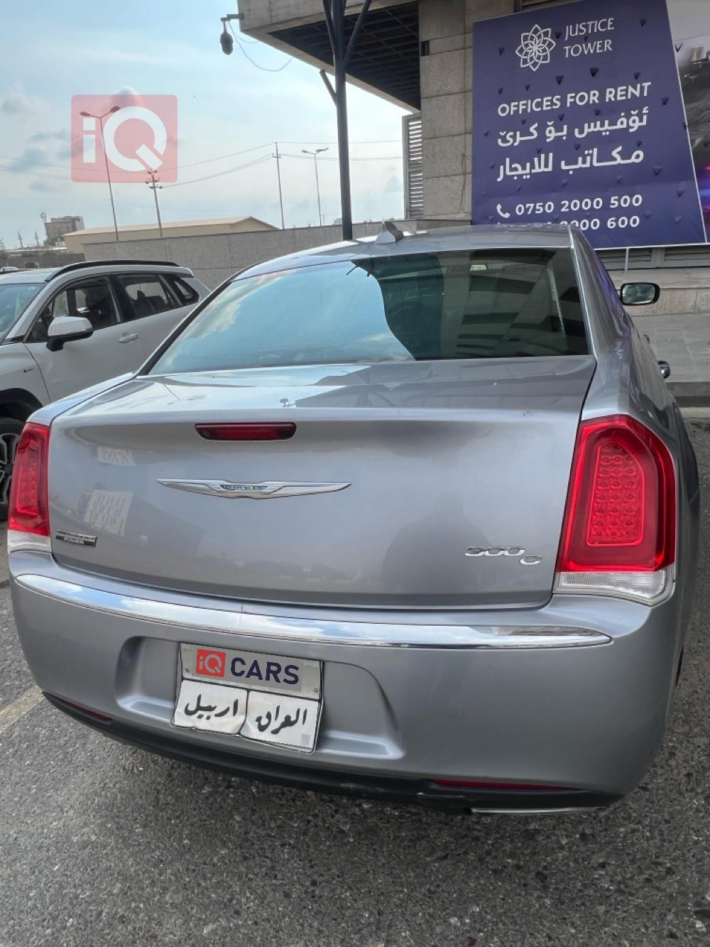 كرايسلر 300